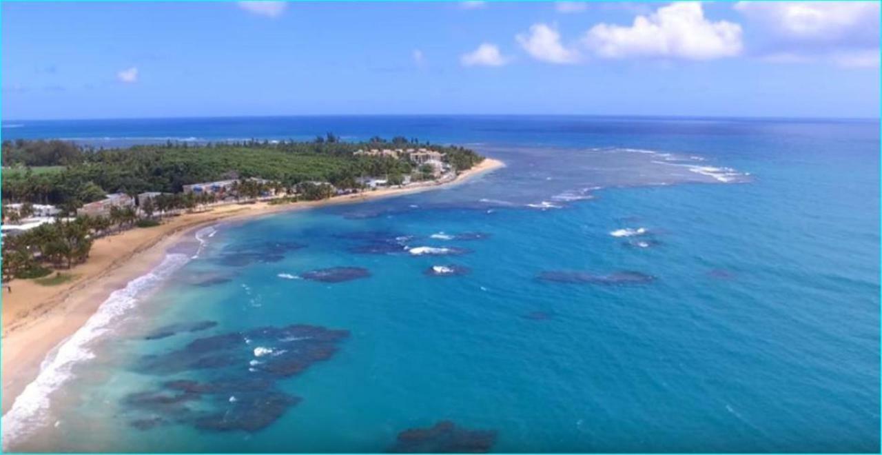 Breezy Beachfront Property With View Of Paradise ルキリョ エクステリア 写真